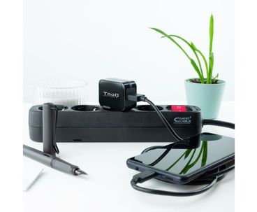 CARGADOR PARED AUTOMATICO 1XUSB 5V 2.4A NEGRO TOOQ